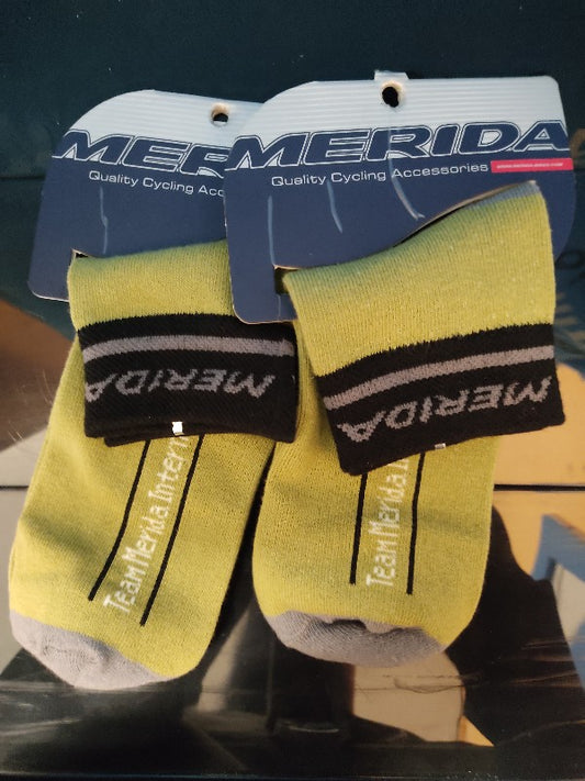 Calcetines de ciclismo Merida amarillos nuevos