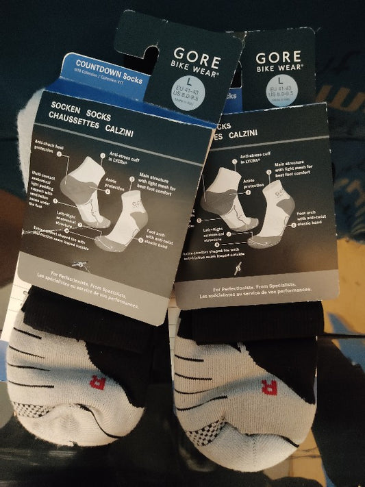 Calcetines Gore Bike Wear COUNTDOWN EU 41-43 negro y blanco